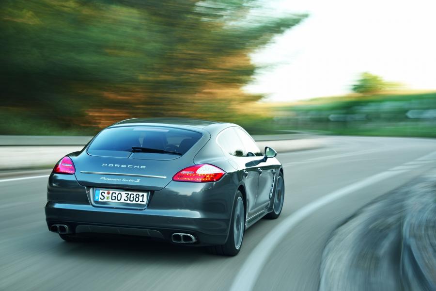  Porsche Panamera Turbo S 2011 года  (фото 31 из 51)